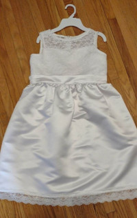 New Communion Dress 10/12 & Crinolines