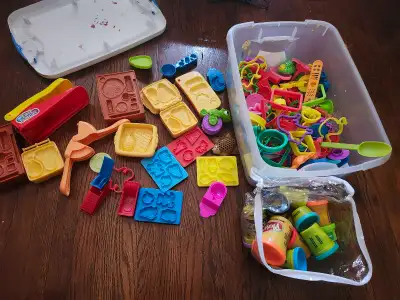 Play-Doh Tools and Molds Set, View more