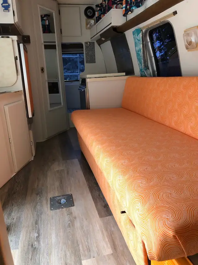 Dodge Camper Van in RVs & Motorhomes in Penticton - Image 11