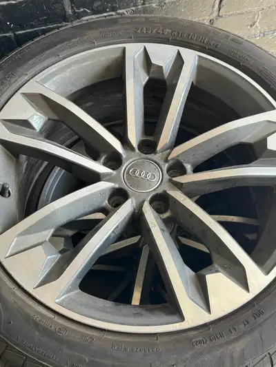 set of summers of my allroad (2017) New tires last june. Oem audi rims made in italy- ready to go. N...