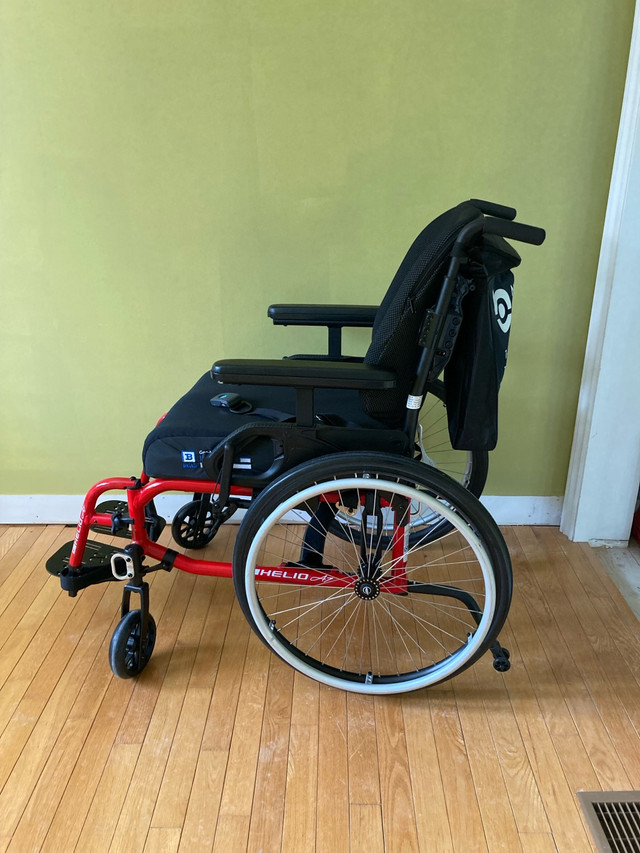 Wheelchair in Health & Special Needs in Fredericton - Image 2