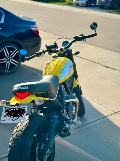 Installed extras totalling over $3,400: • Termignoni Sports Line Racing Silencer and ECU map • Ducat...