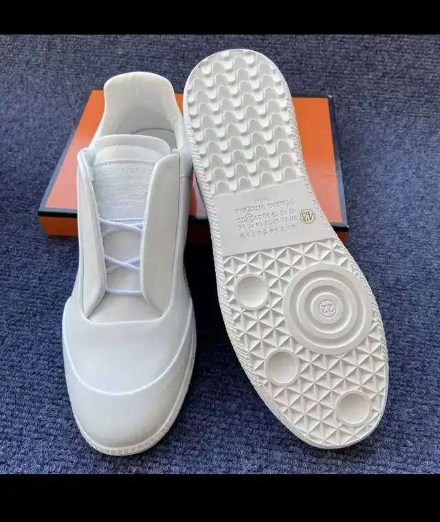 maison Margiela shoes  in Men's in Laval / North Shore - Image 8