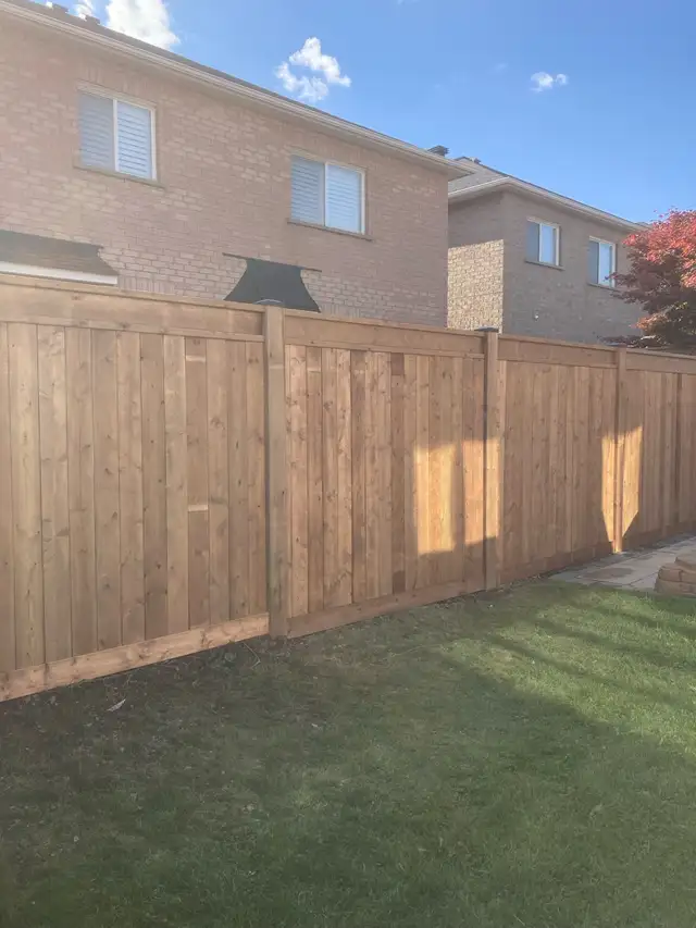 fence &deck  interlocking542521871629045761