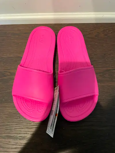 New W7 Crocs Women's Kadee Slides, View more