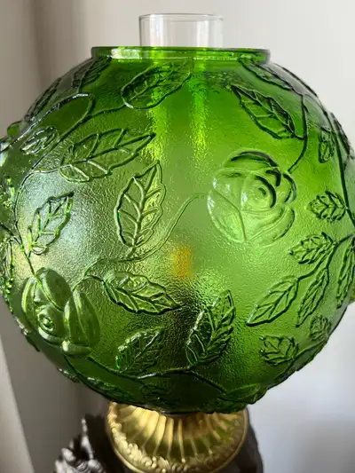 No cracks, chips, scratches or damages. Gorgeous deep emerald green depression glass with raised pat...