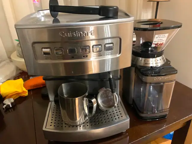 Classic 15bar semi-automatic espresso machine+grinder LIKE NEW!63234604628993121