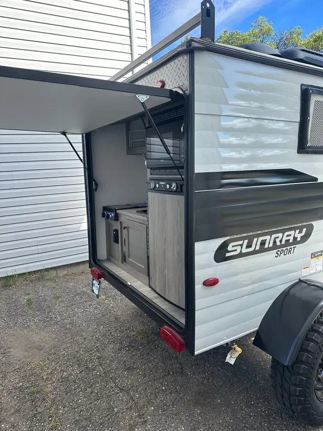 Travel Trailer, Sunray Sport, 109, 2025, New! in Travel Trailers & Campers in Prince George - Image 4