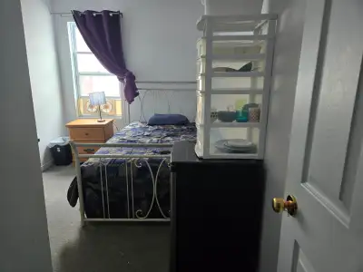 Chambre à louer – 1 personne seulement Disponible le 1er août L'appartement es situé a Gatineau, en...