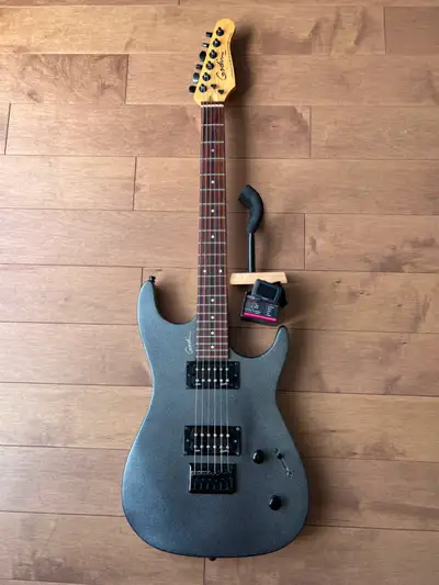 Godin Détour avec support et accordeur, View more