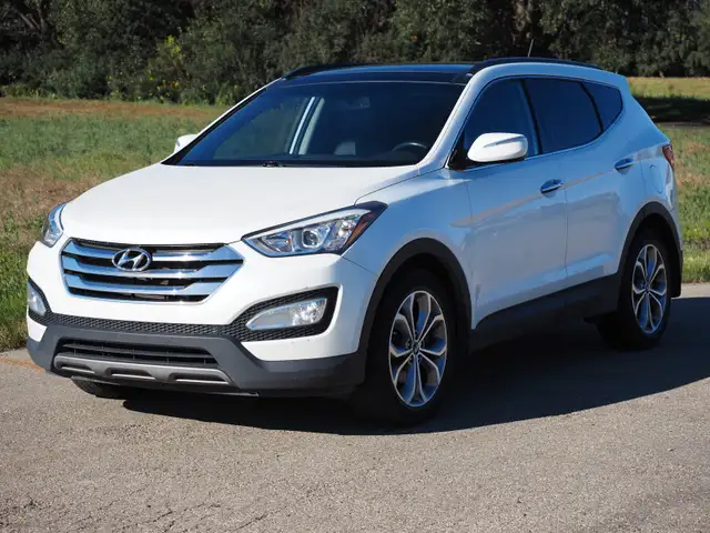 Hyundai SANTA FEAWD 4dr 2.0T Limited  – New Factory Engine