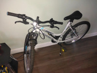 Mint Condition - Gently used Ladies Roadmaster Mountain Bike 26"