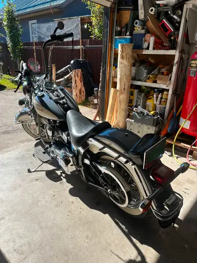 Harley Davidson 2002 heritage softail 17 inch eight hangers aftermarket solo Harley seat Arness cold...