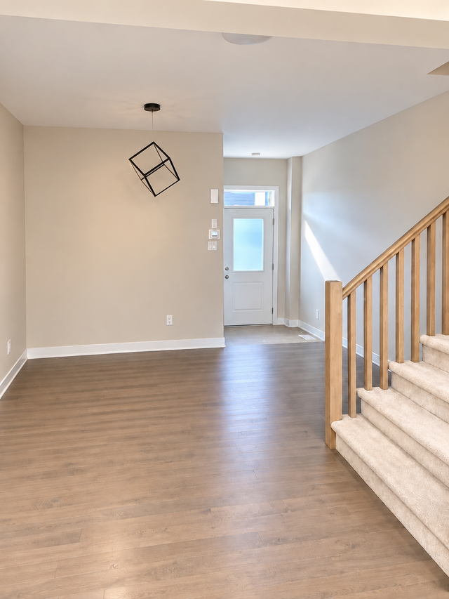 Beautiful 3-Bedroom Townhouse for Rent in Barrhaven