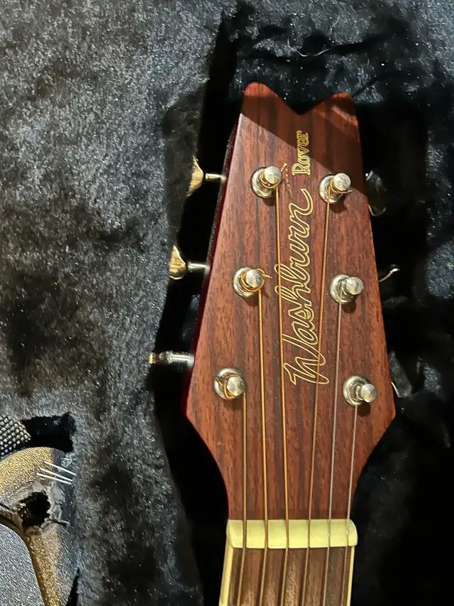 Washburn Rover RO10TR in Guitars in City of Montréal - Image 8