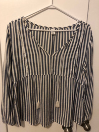 Old Navy top blouse $10, XS, gently used