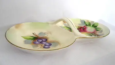 PLAT a DEUX SECTIONS VINTAGE HANDPAINTED TWO SECTION DISH..JAPAN English spoken, p.m. me if details...