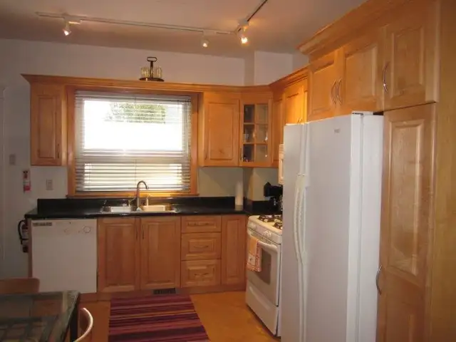 FURNISHED 1BR Ground level apartment available Nov 1