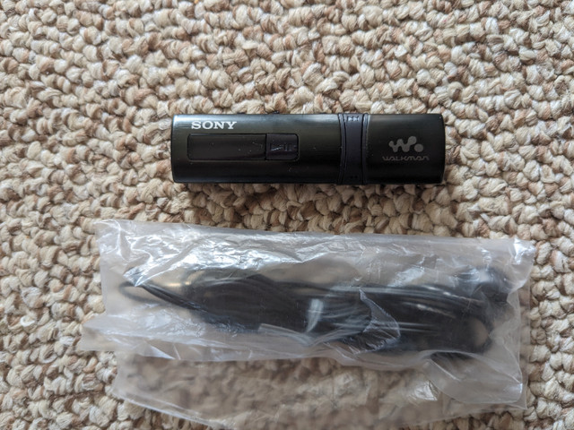 Sony Walkman MP3 Player NEW in iPods & MP3s in Barrie - Image 3