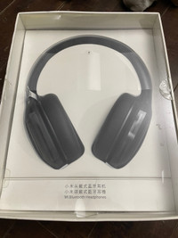 Mi Bluetooth headphones