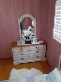 Solid Oak dresser & Mirror