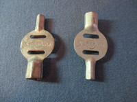 LOT OF 2 VINTAGE SUNSHINE ROLLER SKATE KEYS-1950/60'S-RARE!