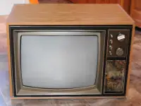 HEATHKIT TV COULEUR VINTAGE 1980