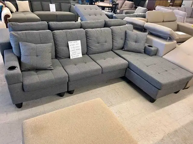 Nouveau canapé sectionnel 4 places  in Couches & Futons in Trois-Rivières - Image 3