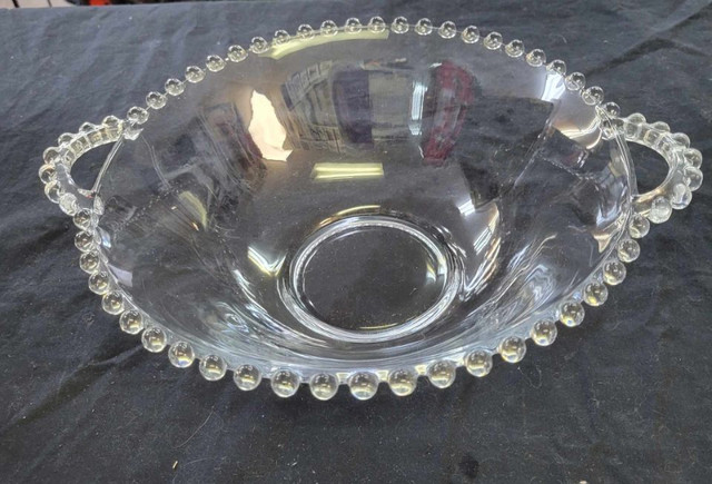 Candlewick Clear Glass with Bubble Edge Pieces ***INFO IN ADD*** in Arts & Collectibles in Ottawa - Image 4