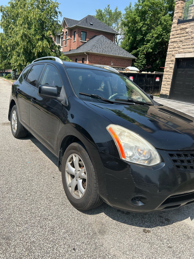 Nissan Rogue 2009 in Cars & Trucks in City of Toronto - Image 2