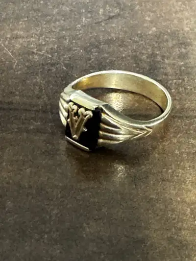Vintage  10k Gold & Onyx Signet Ring - Initial "V" -, View more