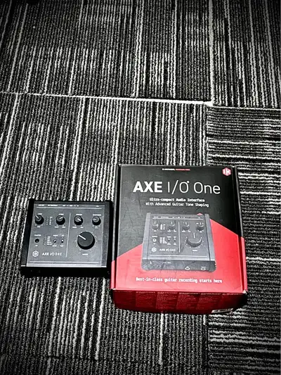 IK Multimedia AXE I/O One - Professional USB Audio Interface with Z-TONE advanced guitar tone shapin...