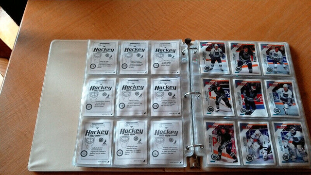 Série Complète de 276 stickers Panini Hockey 1993-94 avec album dans Art et objets de collection  à Laval/Rive Nord