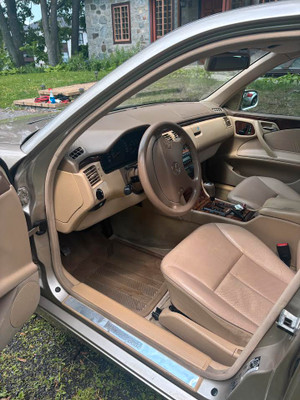 2000 Mercedes-Benz E-Class