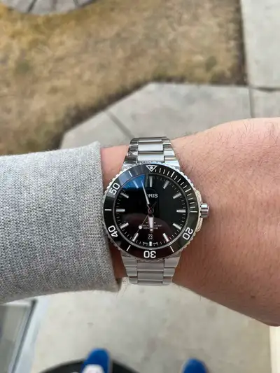For sale only, no trades. 39.5mm 0ris Aquis Model #: 01 733 7732 4134-07 8 21 05PEB Full set. Fully...