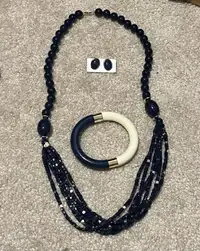 Blue stone/bead Necklace, earrings, bracelet