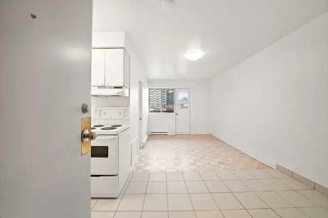 2.5 loft studio | Downtown Montreal | steps to Concordia