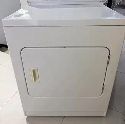 sécheuse fonctionne bien 125$ possibilité de livraison , View more