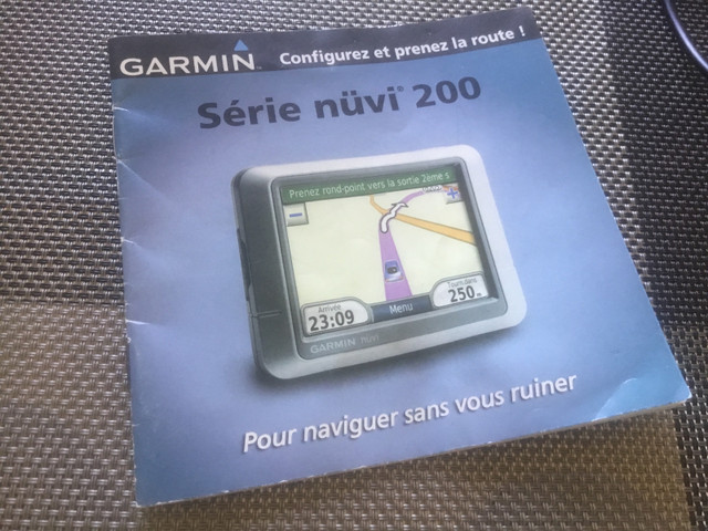 GPS garmin nuvi 200  dans Appareils électroniques  à Lanaudière - Image 3