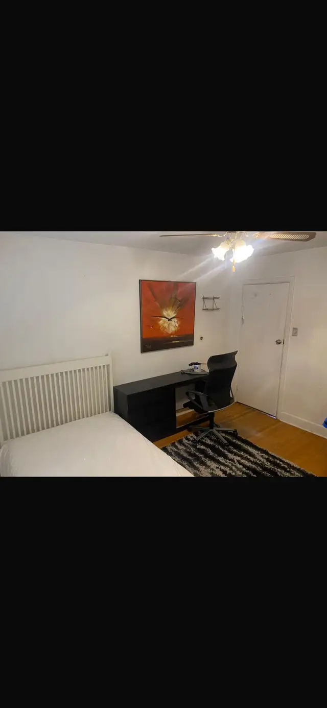 Scarborough warden and Lawrence for rent main floor 3 bedrooms