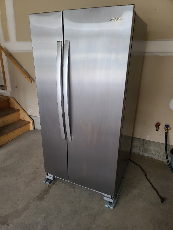 Whirlpool 33inch SidebySide Refrigerator Refrigerators Calgary