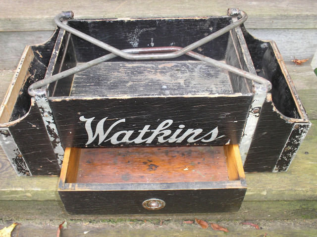 Watkins Wooden Salesman Sample Box in Arts & Collectibles in Renfrew - Image 2