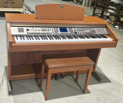 Superb “Yamaha Clavinova” Electric Piano (Model CVP 301c; MINT!), View more