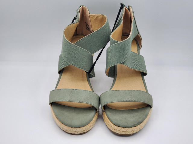 Ladies Heels Coco green size 8 brand new/souliers talons femmes dans Autre  à Ouest de l’Île - Image 3
