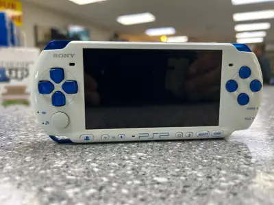 PSP 3000 Japan Release Blue and White Item # 151250 We do offer a 30 day warranty and can test befor...