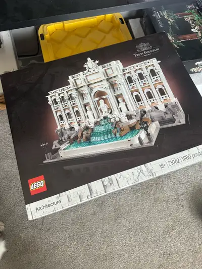 LEGO Architecture Trevi Fountain 21062, View more