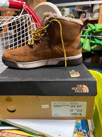 New, Woman's The North Face shoes 10.5 - Sierra list