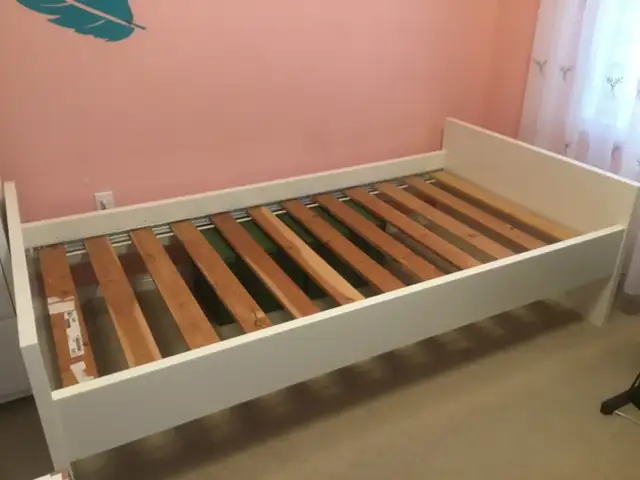IKEA Twin bed frame with mattress63782599589763124