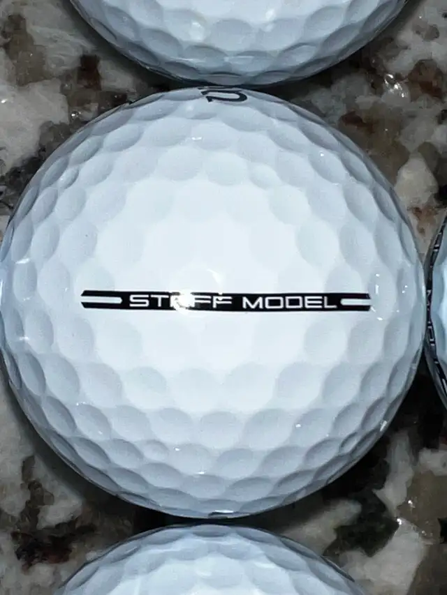 Wilson Model, Staff Model, Staff Model X used golf balls in Golf in Kitchener / Waterloo - Image 3