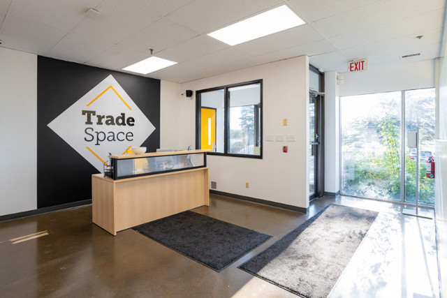 Affordable Shared Warehouse Space & Service for Rent in Calgary in Commercial & Office Space for Rent in Calgary - Image 2